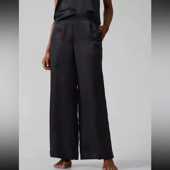 NWT Athleta Calm Cool Breathable Pant Black Sz XL - Picture 1 of 11